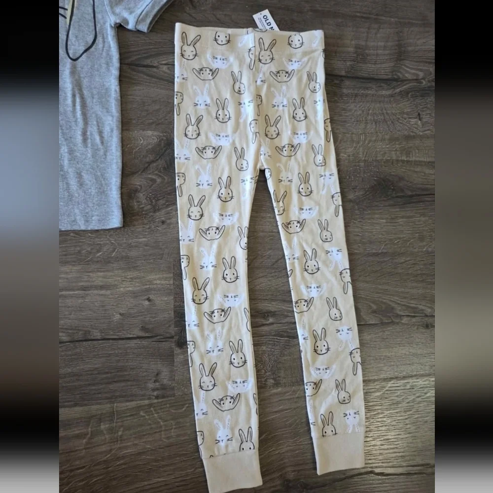 Old Navy Bunny Pajama Set 5t Size NWT